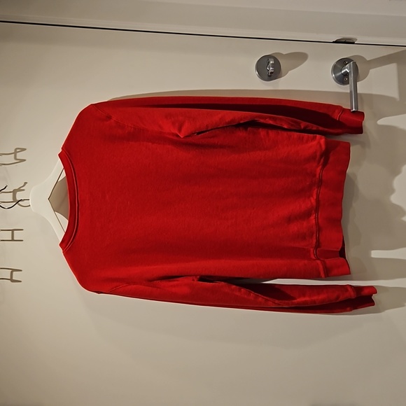 Red Sweatshirt - S - Picture 4 of 5